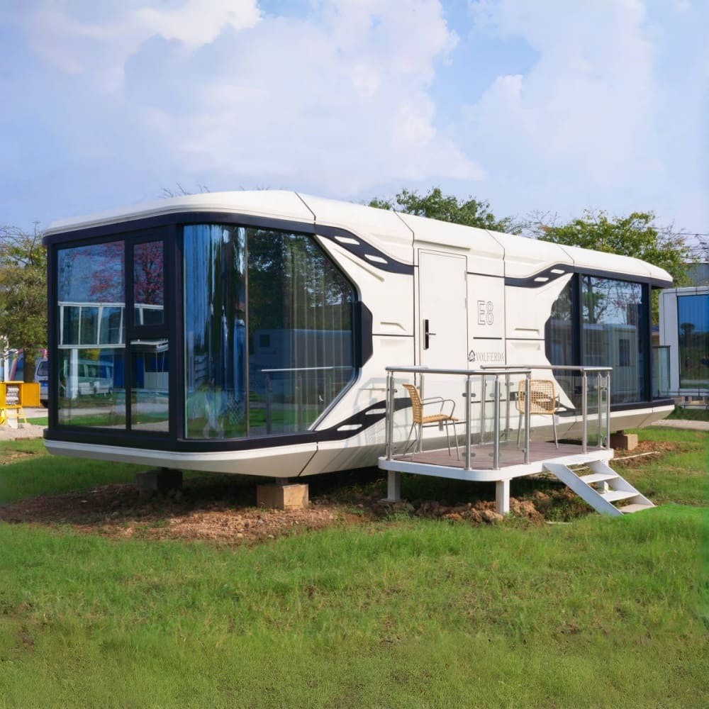 Capsule house model E8